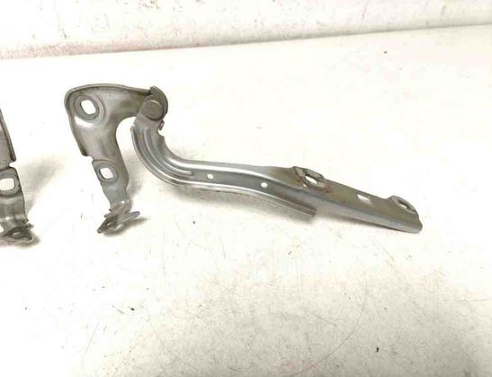 OPEL Astra K (2015-2021) Front Left Bonnet Hinge 39032149,39032150 31256663