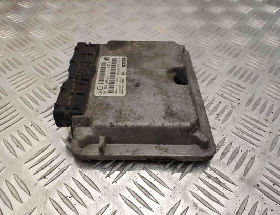 OPEL Astra G (1998-2009) Блок управления двигателем 09181243,0281010050 13607599