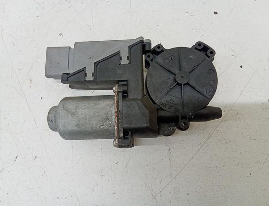 CITROËN C3 1 generation (2002-2010) Маторчик стеклоподъемника передней правой двери 400620 32967581