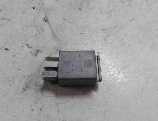 OPEL Zafira B (2005-2010) Relays 13266315 28380310
