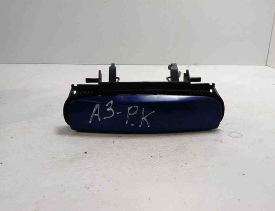 AUDI A3 8P (2003-2013) Наружная ручка боковых левых дверей 4B0839885 30798330