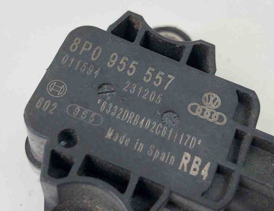 AUDI A3 8P (2003-2013) Rear Right Impact Sensor 8P0955557 31273969