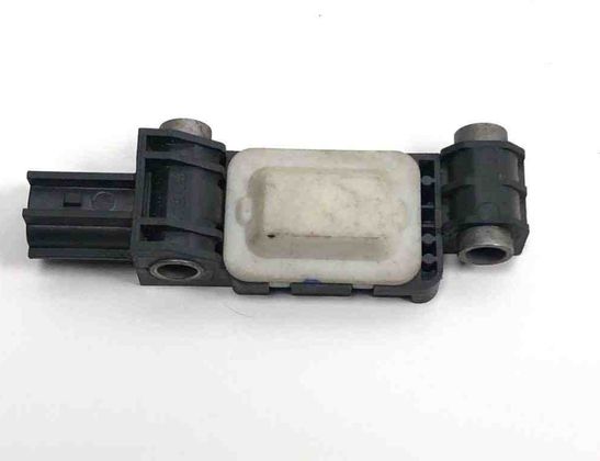 AUDI A4 B8/8K (2011-2016) Rear Right Impact Sensor 8E0959651A 31275082