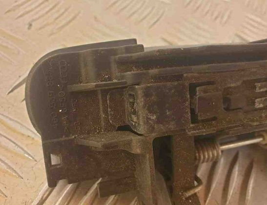 AUDI A3 8P (2003-2013) Left Side Sliding Door Exterior Handle 4B0839885 31588176