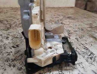 AUDI A4 B8/8K (2011-2016) Front Left Door Lock 17434804