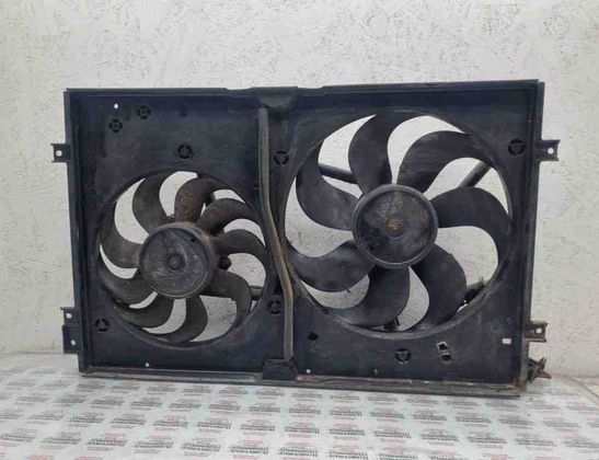 VOLKSWAGEN Golf 4 generation (1997-2006) Engine Cooling Fan Radiator 1J0121207M 31470087
