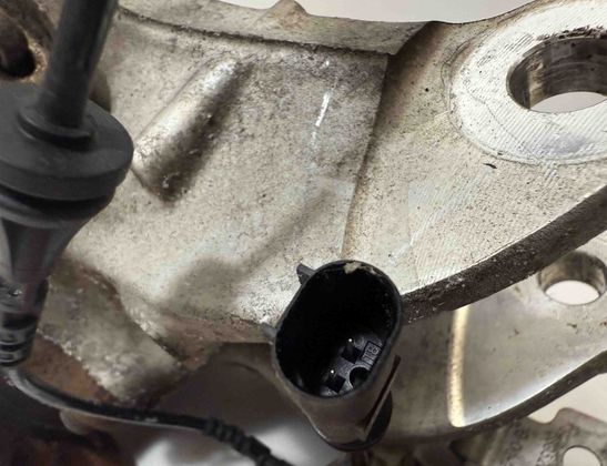 BMW i4 1 generation (2021-2024) Rear Right Wheel Hub 6893274 31639812