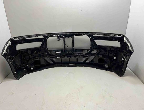 BMW 7 Series G70 (2022-2024) Front Bumper 5A45BF8,5A1A269,5A67221,5A67222,5B60518,5B4E029,5A9DDD0,5A81725,5A707E1,5A62D45,5A6A020,5A3EC73 31798974