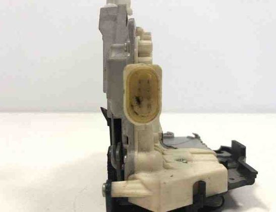 AUDI A8 D3/4E (2002-2010) Rear Left Door Lock 4F0839015 24707851