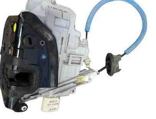 AUDI A8 D3/4E (2002-2010) Rear Left Door Lock 4F0839015 24707851