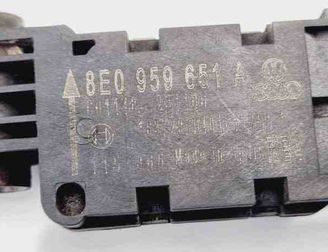 AUDI A3 8P (2003-2013) Rear Right Impact Sensor 115965,8E0959651A 31066644