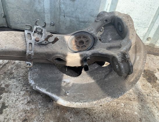 PORSCHE Panamera 970 (2009-2016) Front Right Wheel Hub 970341157 32963108