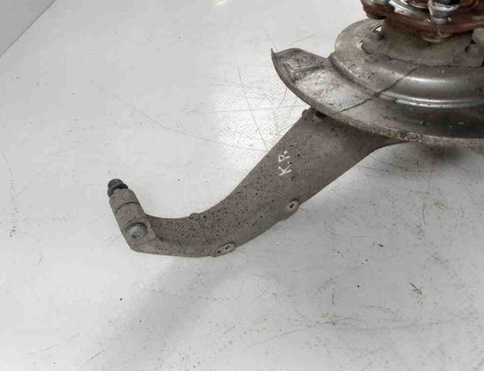 TESLA Model 3 1 generation (2017-2024) Front Left Wheel Hub 31915375