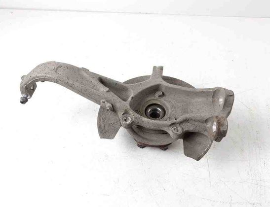 TESLA Model 3 1 generation (2017-2024) Front Left Wheel Hub 31915375