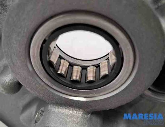 RENAULT Captur 1 generation (2013-2019) Gearbox Housing 304017773R,304016619R 32011971