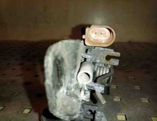 AUDI A3 8L (1996-2003) Замок капота 8L0823509K 26114466