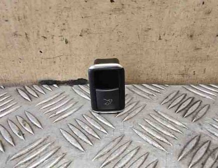 MERCEDES-BENZ E-Class W212/S212/C207/A207 (2009-2016) Back cover Open Switches A2129056200 26175241