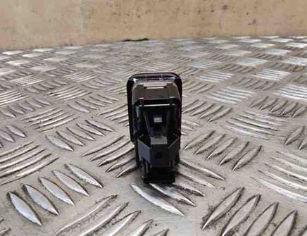 MERCEDES-BENZ E-Class W212/S212/C207/A207 (2009-2016) Back cover Open Switches A2129056200 26175241