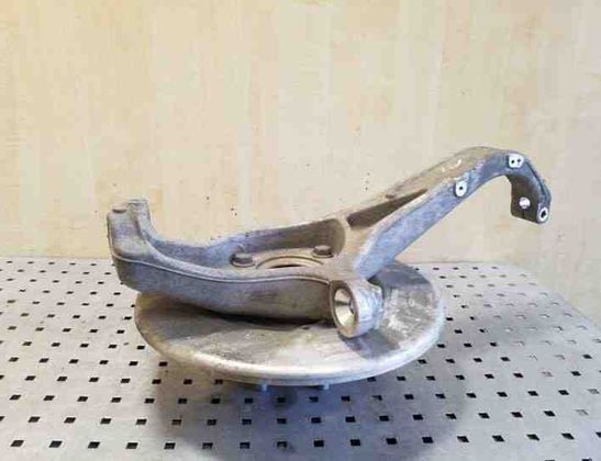 TESLA Model 3 1 generation (2017-2024) Ступица передняя левая 104431100E 26207786