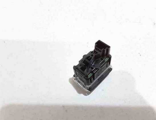 MERCEDES-BENZ E-Class W212/S212/C207/A207 (2009-2016) Back cover Open Switches 22681505