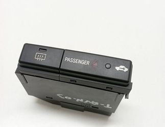 TOYOTA Avensis 2 generation (2002-2009) Windscreen heating switch 8479005130C 33064054