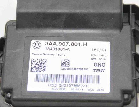VOLKSWAGEN Passat B7 (2010-2015) Блок управления ручным тормозом 3AA907801H 25618001