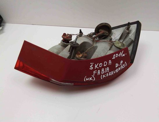 SKODA Fabia 2 generation (2010-2014) Фонарь задний правый 13662789