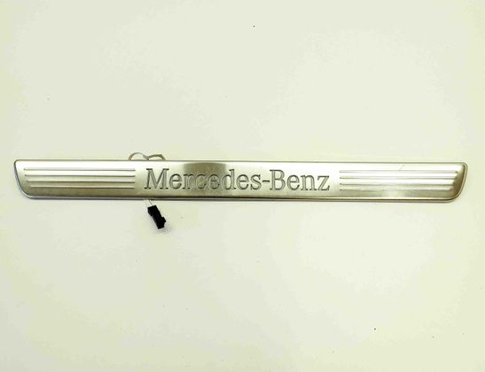 MERCEDES-BENZ GLA-Class X156 (2013-2020) Rear Left Sill Trim A2466805300 31620566