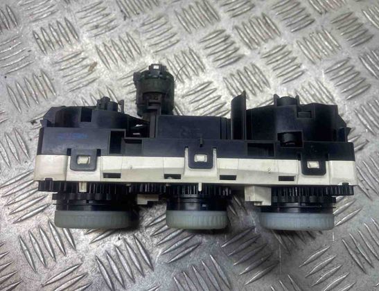 MITSUBISHI Colt 6 generation (2002-2013) Climate Control Unit 69657032 30097572