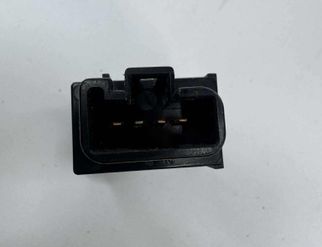 TOYOTA RAV4 2 generation (XA20) (2000-2006) Switches 156480 32755870