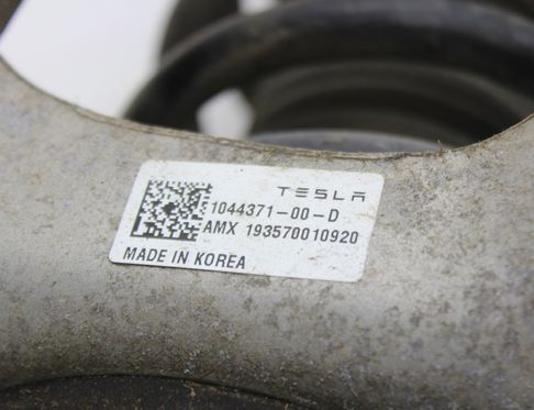 TESLA Model 3 1 generation (2017-2024) Front Left Shock Absorber 1044364-00-E 32756233