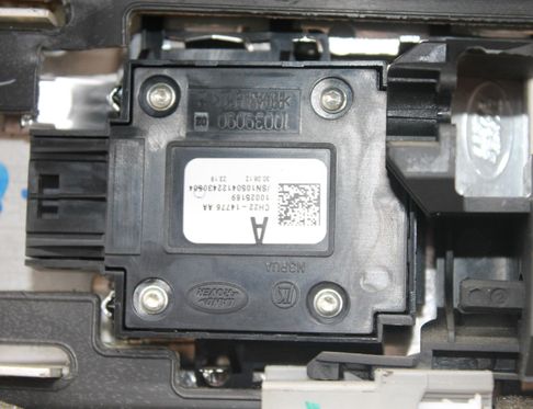 LAND ROVER Range Rover Sport 1 generation (2005-2013) Front Right Door Panel AH3220962AEW 32862659