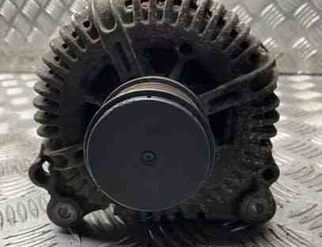 VOLKSWAGEN Passat Variant 1 generation (2010-2024) Alternator 021903026L 23948316