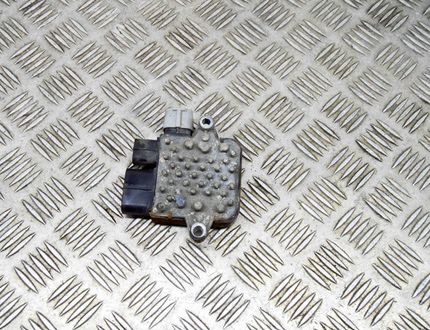 TESLA Model S 1 generation (2012-2024) Coolant fan relay 1G041-19700,1G04119700 17336280