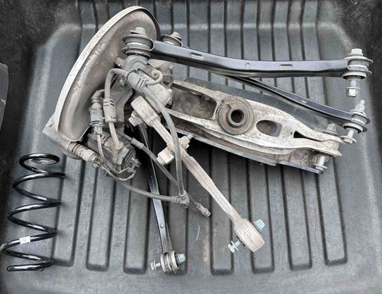 AUDI A4 B9/8W (2015-2024) Rear Right Suspension 8W0505324F,8W0505436T,8W0505361E,8W0406CF,8W0505311H,4M0612297B,4M0505425D,8W0505398F,8W0505432AA,8W0505460C,8W0505371F,8W0501531D,8W0511115 32492485