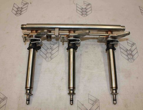 MERCEDES-BENZ C-Class W205/S205/C205 (2014-2023) Fuel Rail A2760700500 12130457