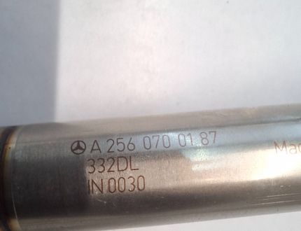 MERCEDES-BENZ E-Class W213/S213/C238/A238 (2016-2024) Left Side Fuel Rail A2760700400,A2760781245,A2560700187,A2760704195 32967074