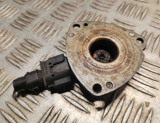 MERCEDES-BENZ C-Class W203/S203/CL203 (2000-2008) Camshaft Cylinder Head Magnet 2710510177 17864158