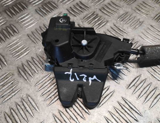 MERCEDES-BENZ E-Class W212/S212/C207/A207 (2009-2016) Замок крышки багажника 2047500185,A2047500185 25110258