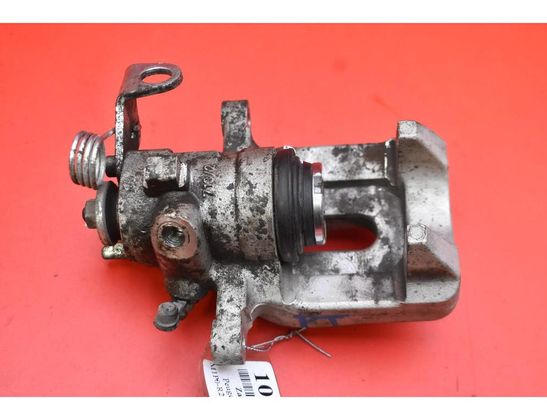 PEUGEOT задний правый суппорт CZH1137 32755483