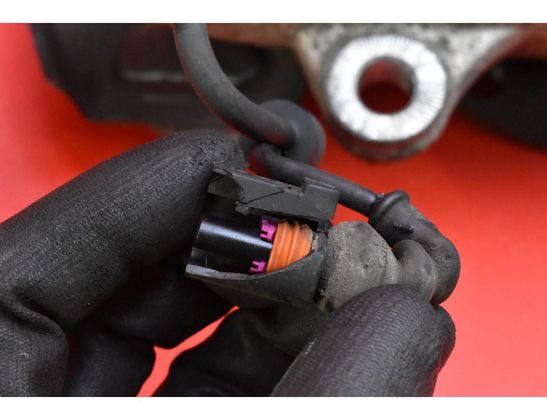 AUDI A4 B6/8E (2000-2005) Ступица задняя левая 33020514