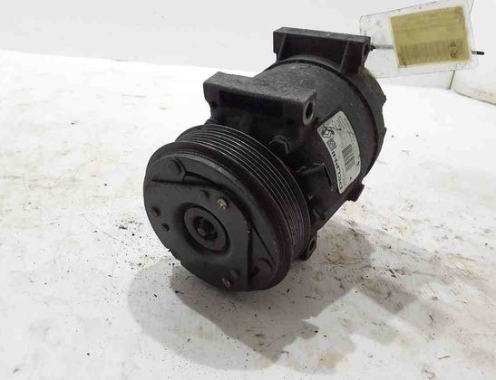 RENAULT Trafic 2 generation (2001-2015) Hасос кондиционера 7700105765 30397666