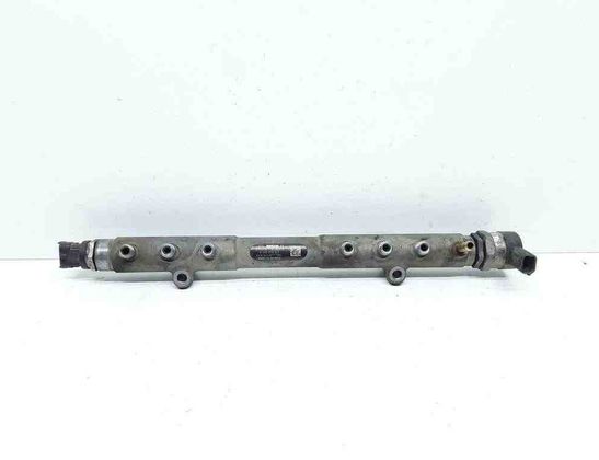VOLVO V70 2 generation (2000-2008) Fuel Rail 0281002712,30777554,0445215023,30777576 32671947