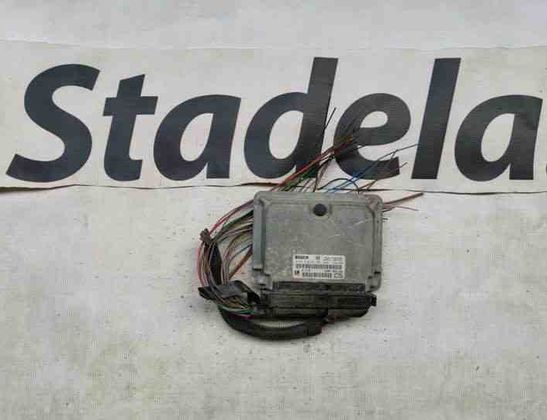 OPEL Zafira A (1999-2003) Engine Control Unit ECU 690,281,010,000,332 21492040