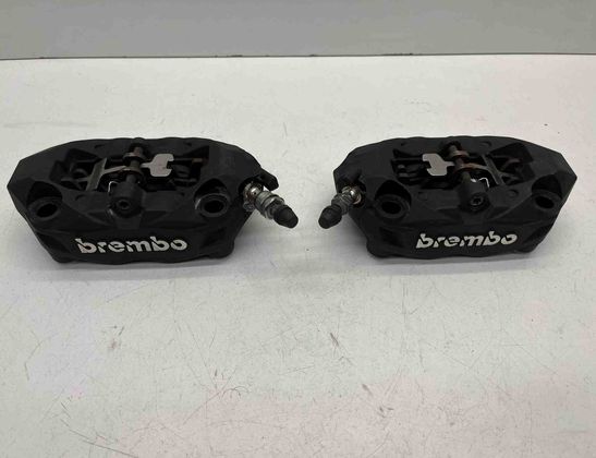 BMW S (2014-2019) Передние тормозные суппорты 32551720