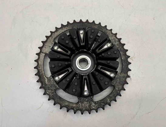 YAMAHA XSR Rear sprocket carrier hub 32702633