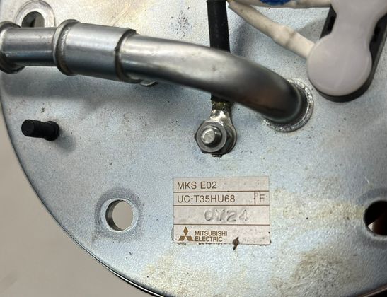 HONDA CRF (2000-present) Топливный насос UC-T35HU68 32745420