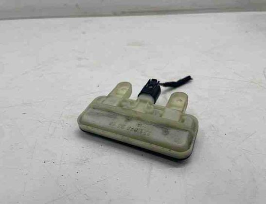 MERCEDES-BENZ E-Class W212/S212/C207/A207 (2009-2016) Кнопка открывания задней крышки 2218702410 22205522