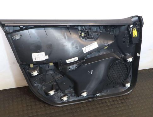 VOLVO V40 Cross Country 1 generation (2012-2020) Front Right Door Panel 32907225