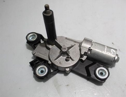 FORD Focus 3 generation (2011-2020) Моторчик заднего стеклоочистителя 0390201205 32917061